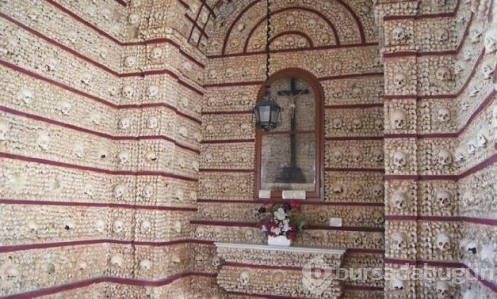 İnsan kemikleri kullanılarak yapılmış kilise...