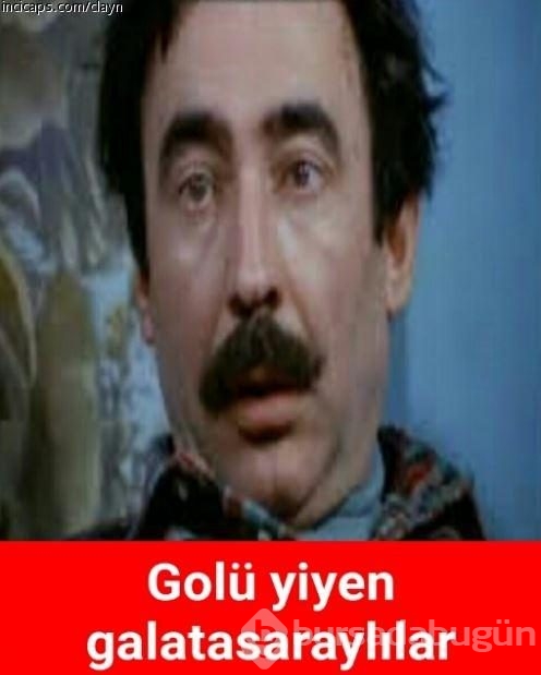 Galatasaray-Beşiktaş derbisi capsleri