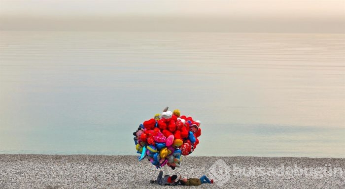 Uçan balon altında uyuyanlar...