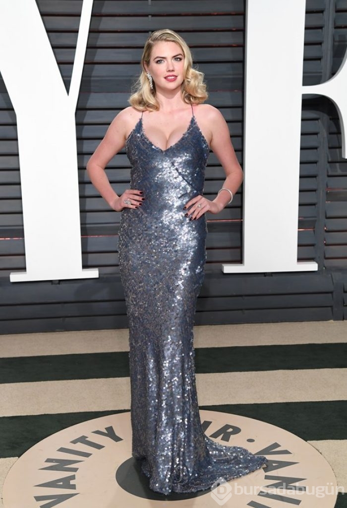 Vanity Fair'in Oscar partisinde şıklık yarışı