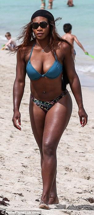 Serena Williams yılın yorgunluğunu atıyor...