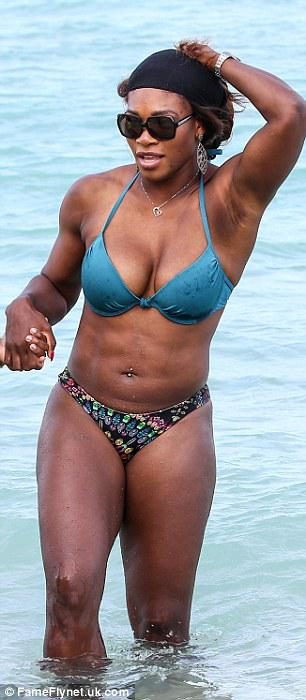 Serena Williams yılın yorgunluğunu atıyor...