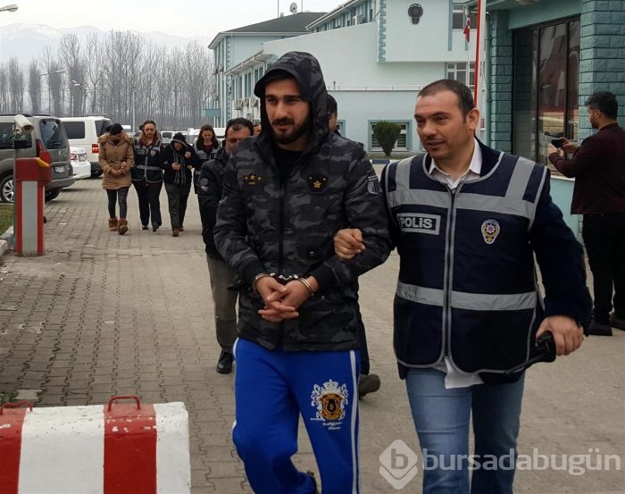 Kaçırıldı, kadın elbisesi giydirilip tecavüze uğradı