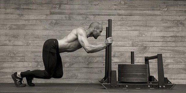 Jason Statham baba olmaya hazırlanıyor