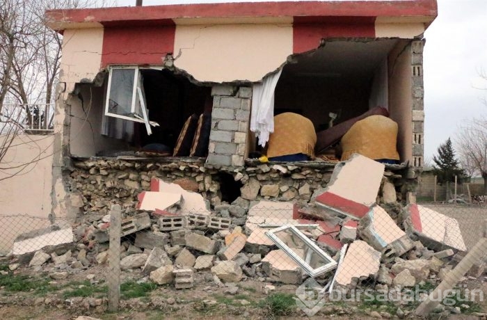 Adıyaman Samsat'ta deprem korkusu sürüyor