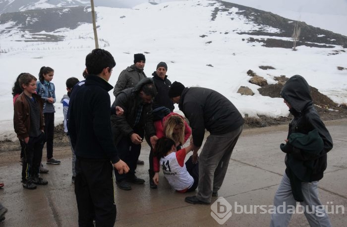 Hakkari'de koşu yaparken bayıldılar!