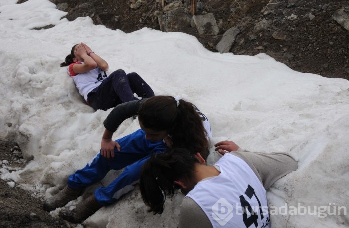 Hakkari'de koşu yaparken bayıldılar!