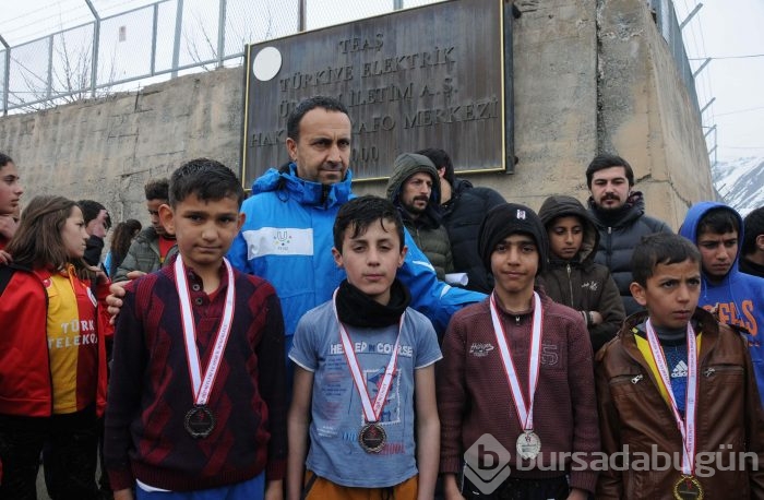 Hakkari'de koşu yaparken bayıldılar!