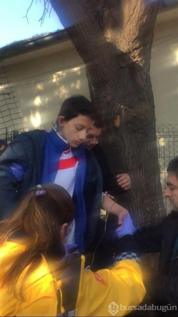 Kulağı tellere takıldı, itfaiye yardıma koştu