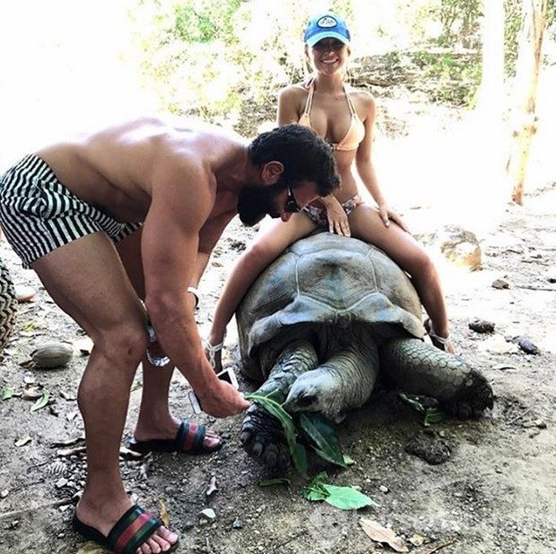 Instagram fenomeni Dan Bilzerian'ın son paylaşımı tepki çekti