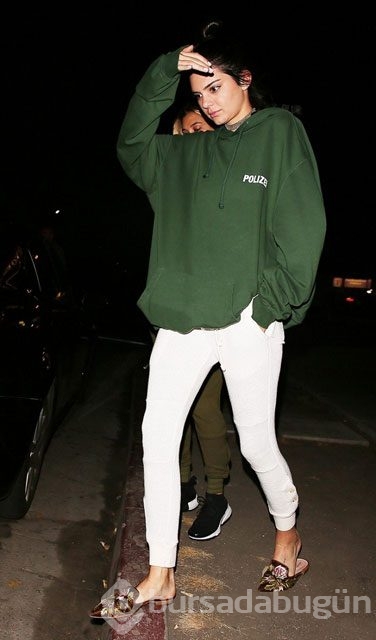 Bu senenin modası sweatshirt kombinleri