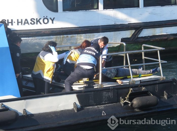 10 dakika suyun altında kaldı, hastaneye kaldırıldı...