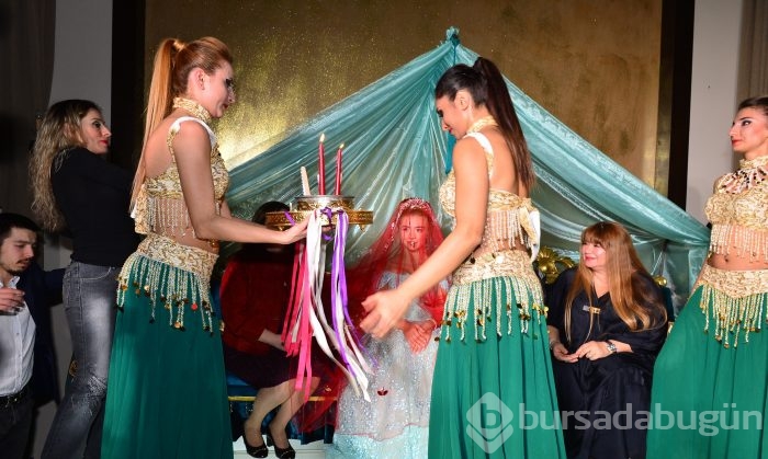 Ağaoğlu'ndan kızına Bursa'da unutulmaz kına gecesi