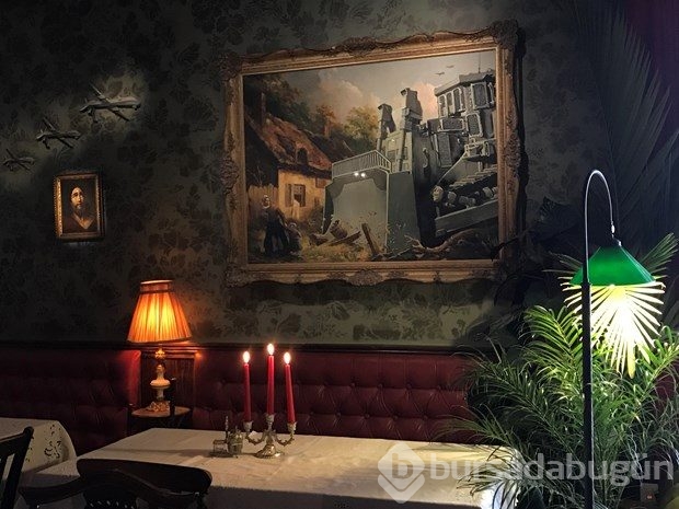 Filistin'de sokak sanatçısı 'Banksy' tasarımlı otel açıldı