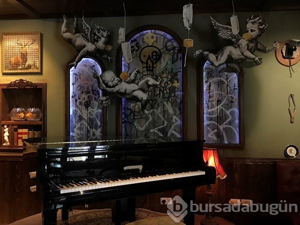 Filistin'de sokak sanatçısı 'Banksy' tasarımlı otel açıldı