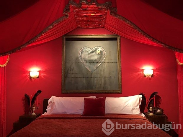 Filistin'de sokak sanatçısı 'Banksy' tasarımlı otel açıldı