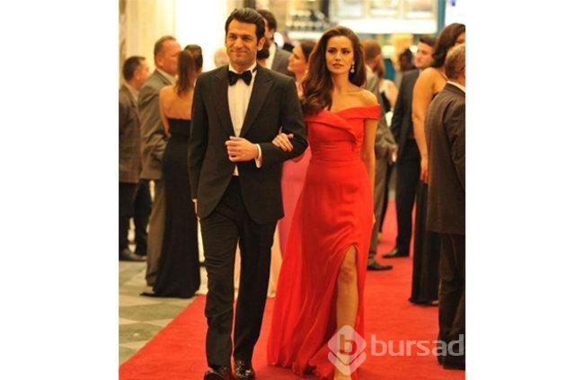 Fahriye Evcen yeni filmi ile konuşulacak