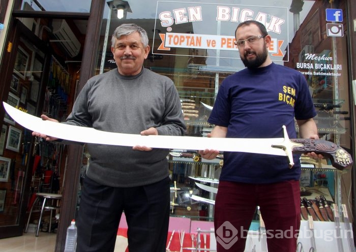 Bursalı bıçakçı insan boyunda kılıç üretti