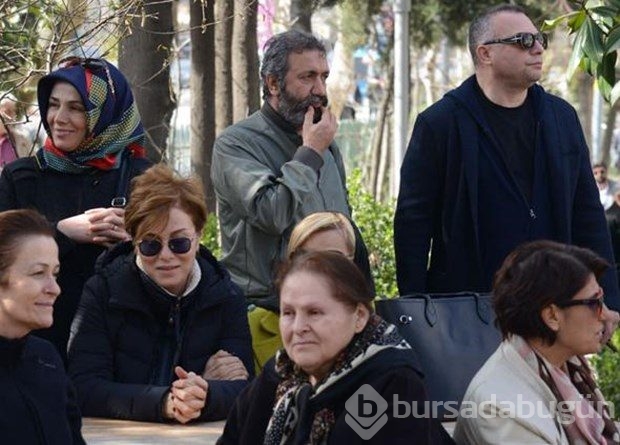 Ünlü sanatçının annesi vefat etti