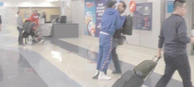 Louis Tomlinson kadın hayranını darp etti!