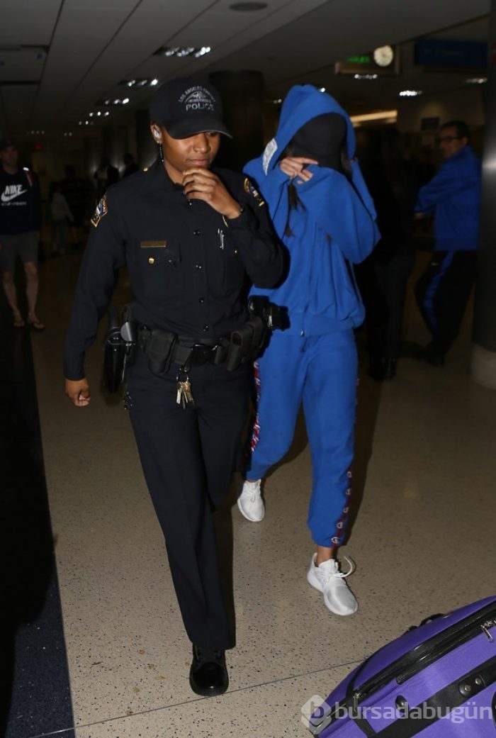 Louis Tomlinson kadın hayranını darp etti!