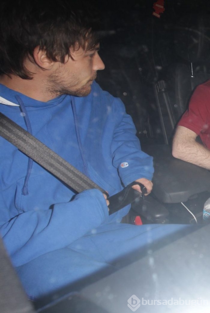 Louis Tomlinson kadın hayranını darp etti!