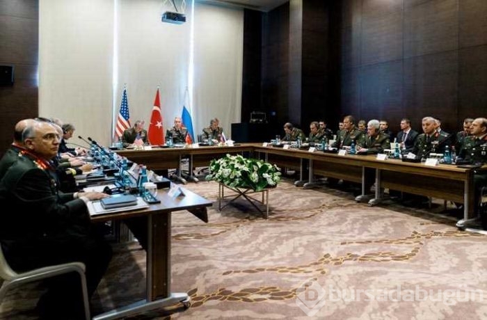  Hulusi Akar, ABD ve Rus mevkidaşlarıyla bir araya geldi