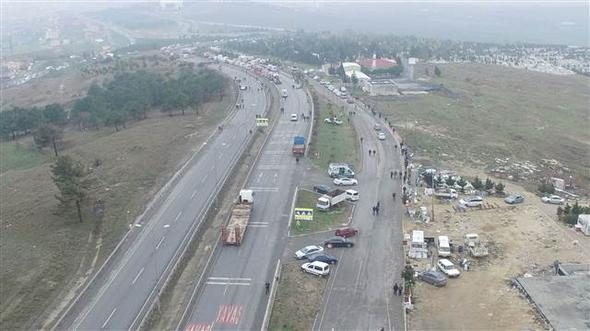 İstanbul'da helikopter düştü! İlk fotoğraflar