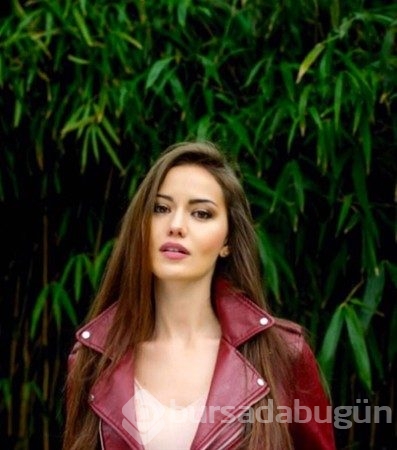 Fahriye Evcen'in göbeği şaşırttı