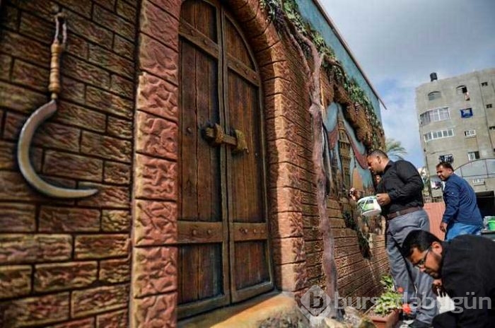 İsrail'in ezan yasağına 'rölyefli' tepki