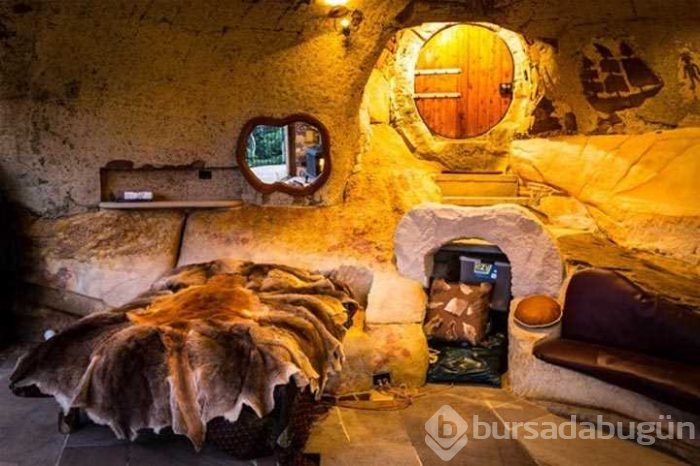 Miras kalan mağarayı şatoya çevirdi