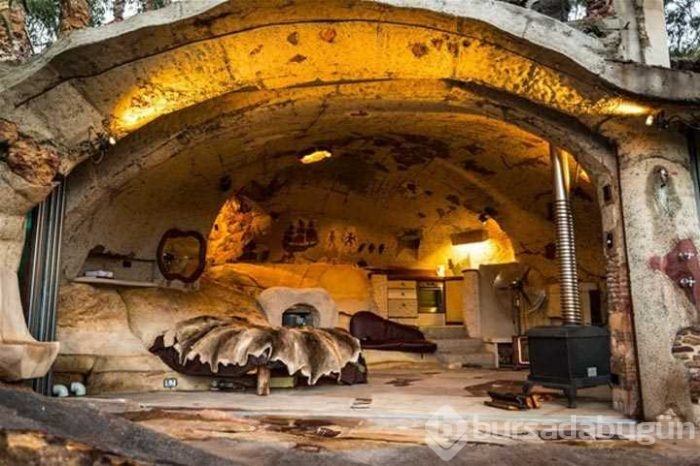 Miras kalan mağarayı şatoya çevirdi