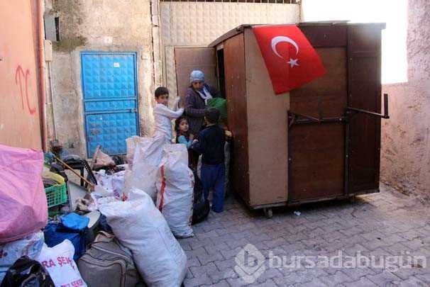 5 kişilik aile gardıropta yaşıyor