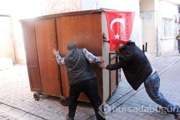 5 kişilik aile gardıropta yaşıyor