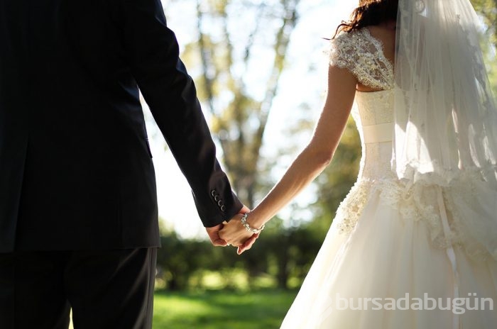 10 maddede mutlu evlilik sırları
