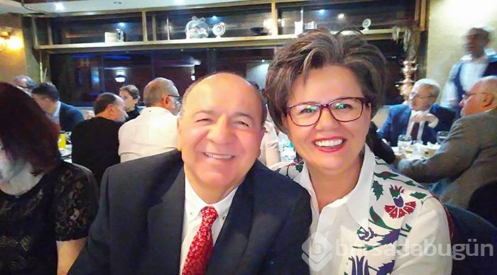 Bursa Yıldırım Beyazıt Liseliler Derneği üyeleri yemekte buluştu