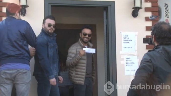 
Ünlüler sandık başında