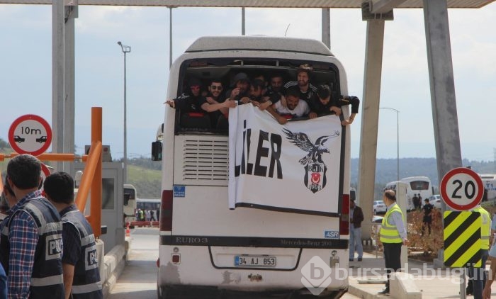 Beşiktaş taraftarı Bursa girişinde aranıyor
