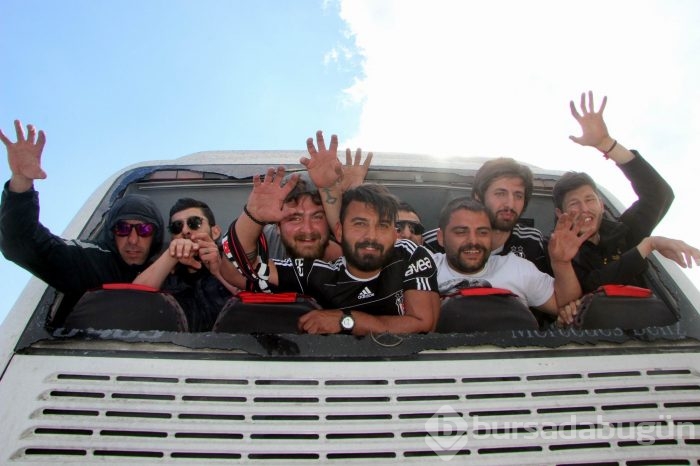 Beşiktaş taraftarı Bursa girişinde aranıyor

