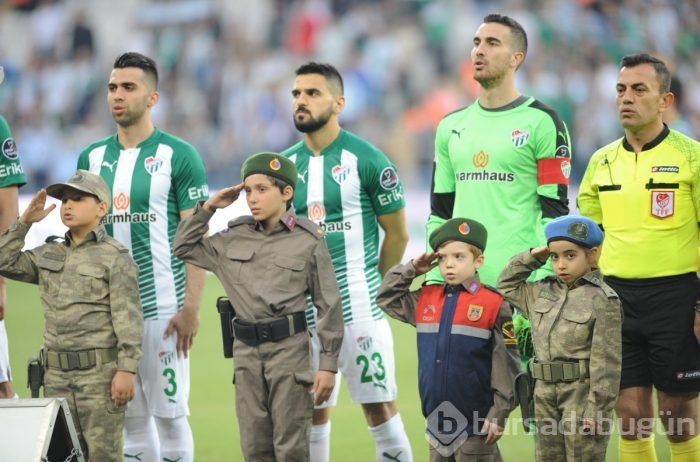 Bursaspor - Beşiktaş maçından kareler
