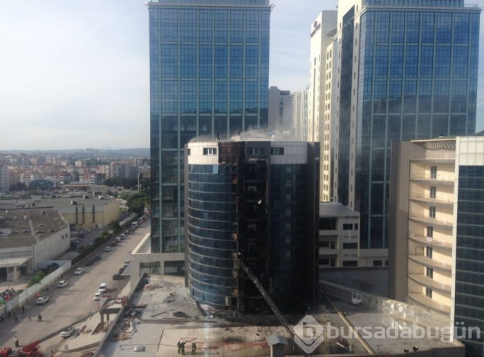 Bursa'da otel inşaatında korkutan yangın
