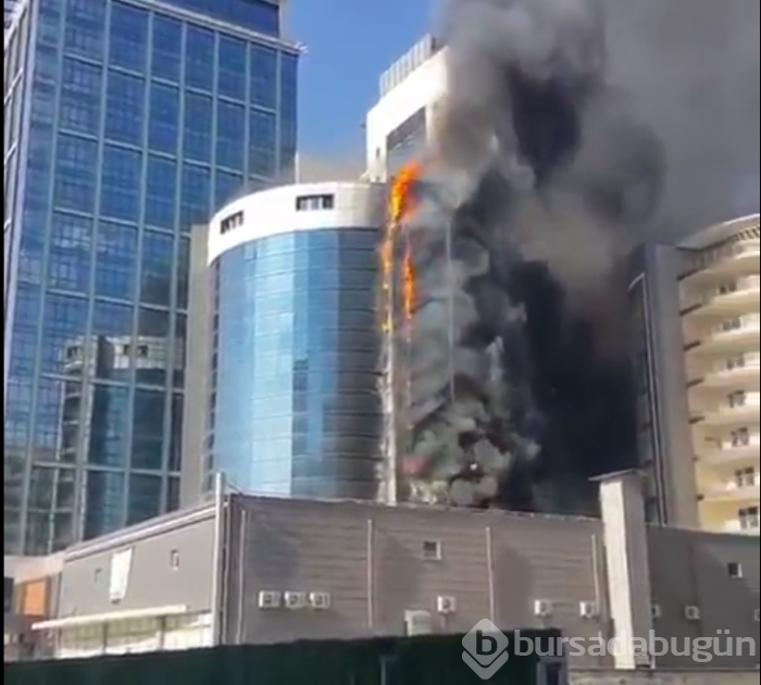 Bursa'da otel inşaatında korkutan yangın

