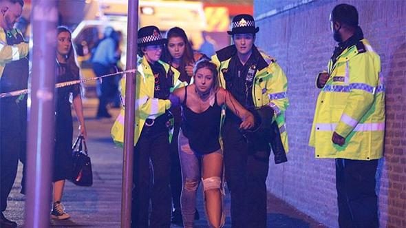 İngiltere'nin Manchester kentinde iki patlama