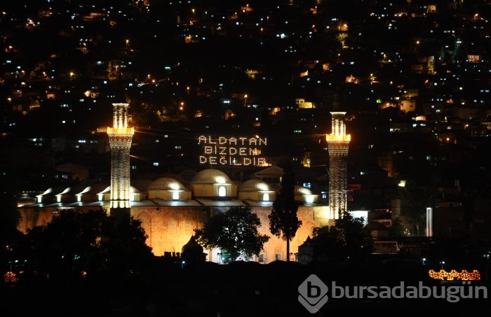 Bursa'da ilk teravih kılındı