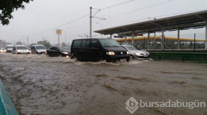 Bursa'yı sel aldı
