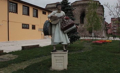 Deli Ayten lakaplı Ayten Şenaşık hakkında bilmeniz gereken 13 bilgi