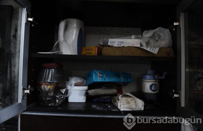 Bursa'da güneşe çıkarak serinliyorlar