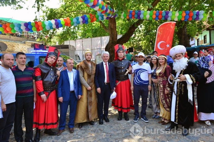 Bursa Cumalıkızık Ahududu Festivali'nde renkli görüntüler	