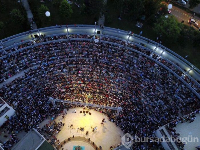 Bursa Cumalıkızık Ahududu Festivali'nde renkli görüntüler	
