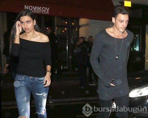 Hack'lenen Mesut Özil: Avukatlarım ilgilenecek